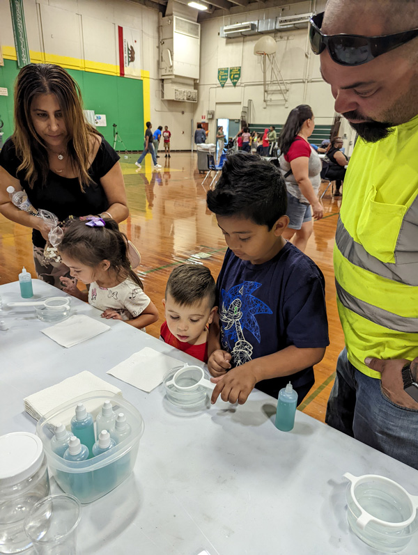 Children are learning about delivery capsules